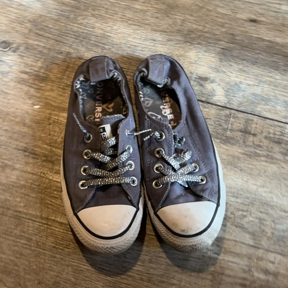 Converse low top slip on shoes women’s size 7